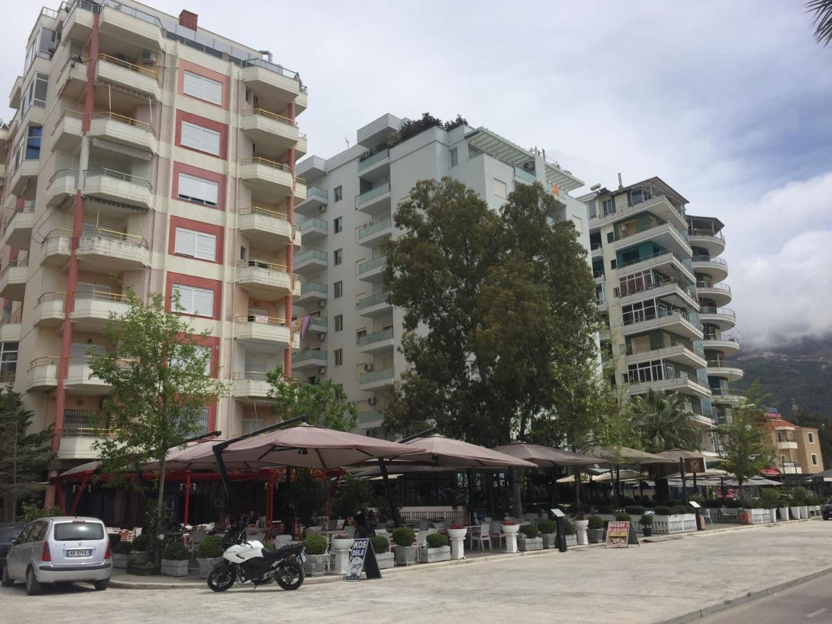 Sea View Apartment Onorato 1 Vlore Bagian luar foto