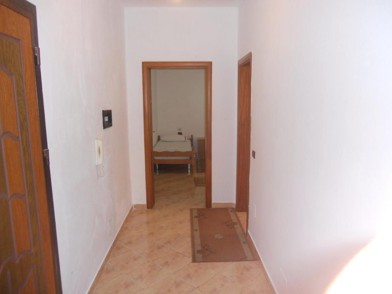Sea View Apartment Onorato 1 Vlore Bagian luar foto