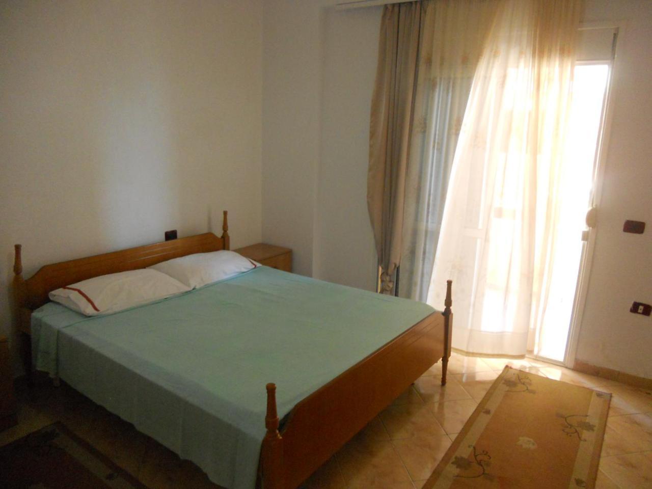 Sea View Apartment Onorato 1 Vlore Bagian luar foto